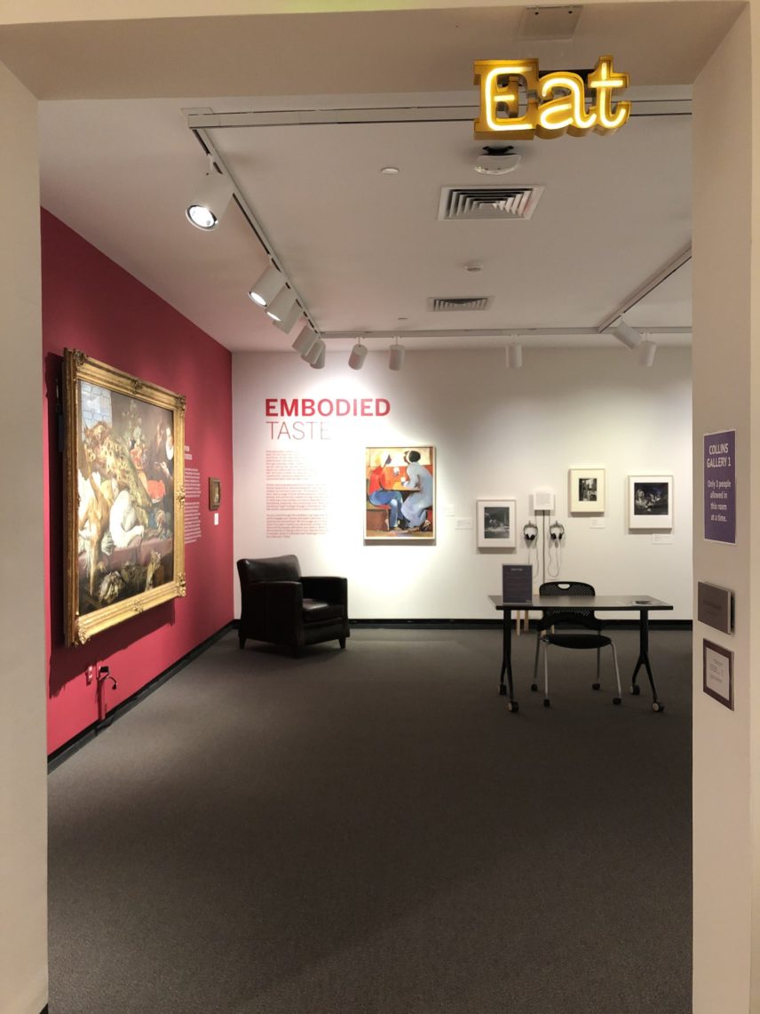 Photograph of the interior of a room